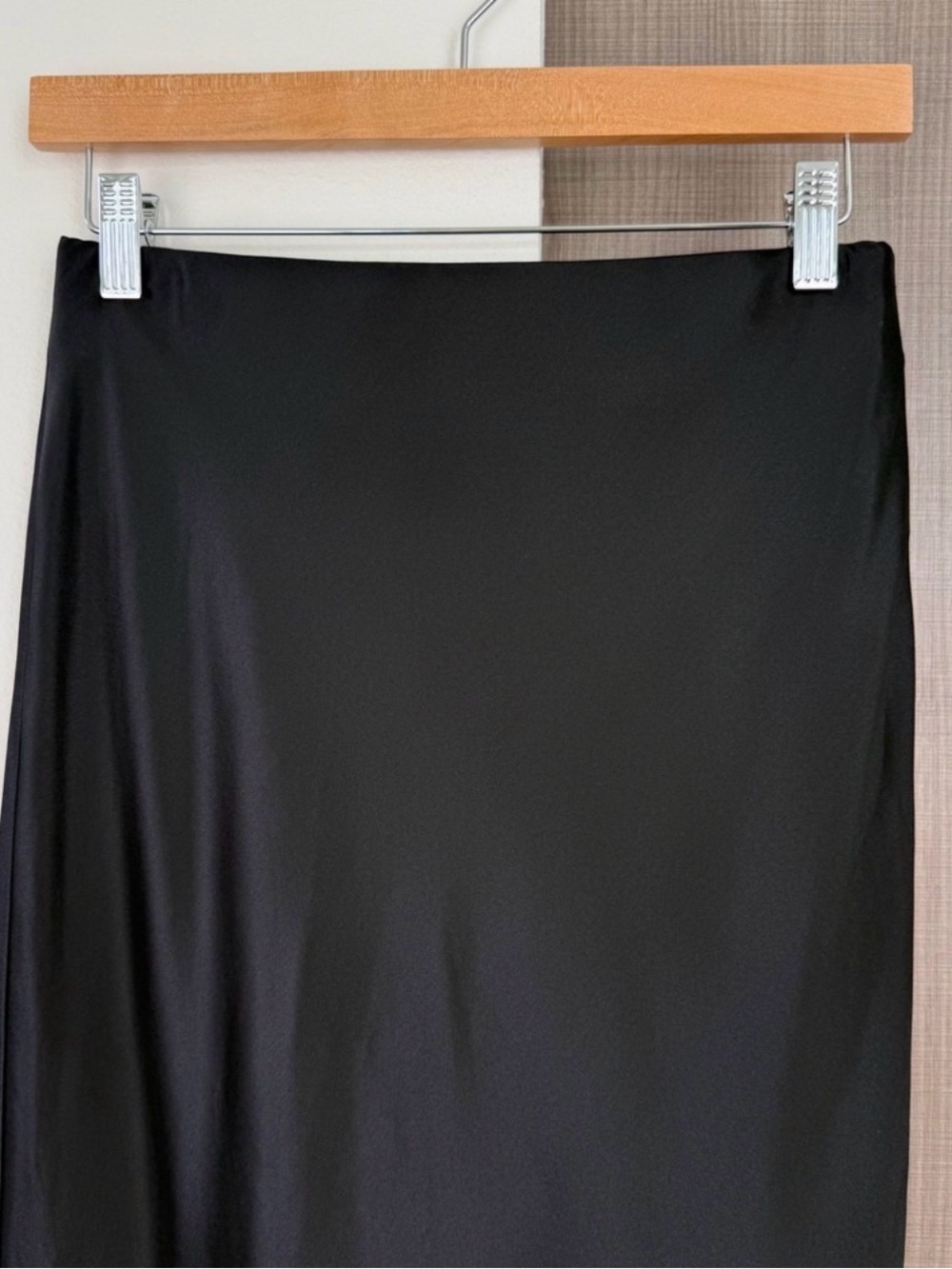 LILYSILK Black 100% Mulberry Silk Bias Cut Midi Skirt Side Slit Size 4 - Picture 13 of 15